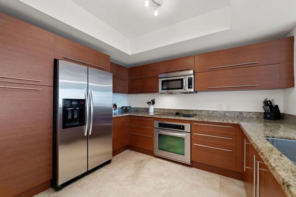 Interior, Kitchen, Stainless Steel Appliances