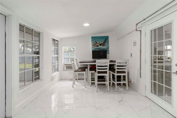 Dining room, Interior, Marble, Recessed Lighting