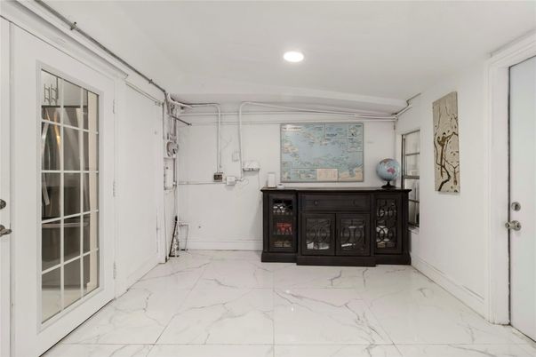 Interior, Marble, Recessed Lighting