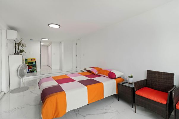 Bedroom, Interior, Marble, Recessed Lighting