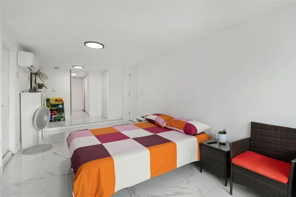 Bedroom, Interior, Marble, Recessed Lighting