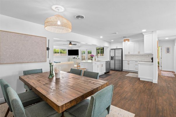 Dining room, Interior, Kitchen, Recessed Lighting, Wood Texture Flooring