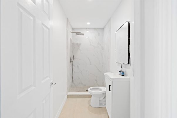 Bathroom, Interior, Marble Walls, Recessed Lighting