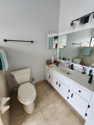 Bathroom, Dual Sink Vanities, Interior