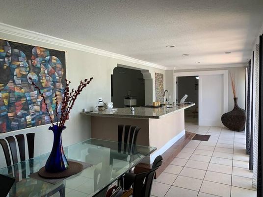 Dining room, Interior, Recessed Lighting