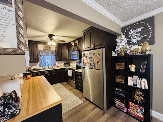 Interior, Kitchen, Wood Texture Flooring