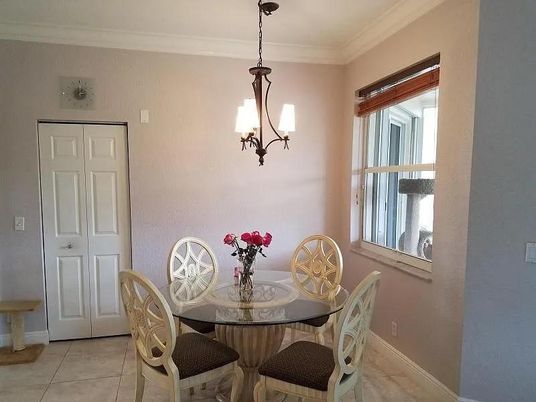 Dining room, Interior, Pendant Lights