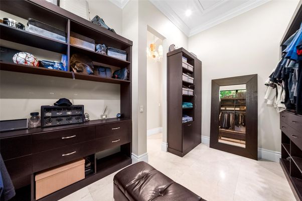 Interior, Recessed Lighting, Walk-in Closets