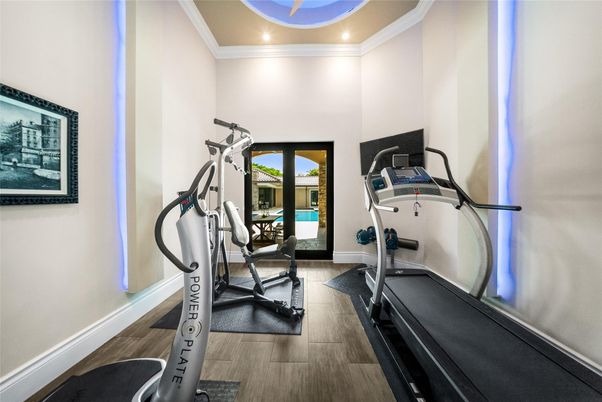 Fitness Equipment, Interior, Recessed Lighting, Wood Texture Flooring
