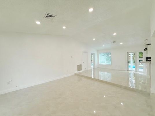 Empty room, Interior, Recessed Lighting