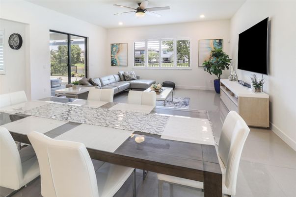 Dining room, Interior, Living room, Recessed Lighting