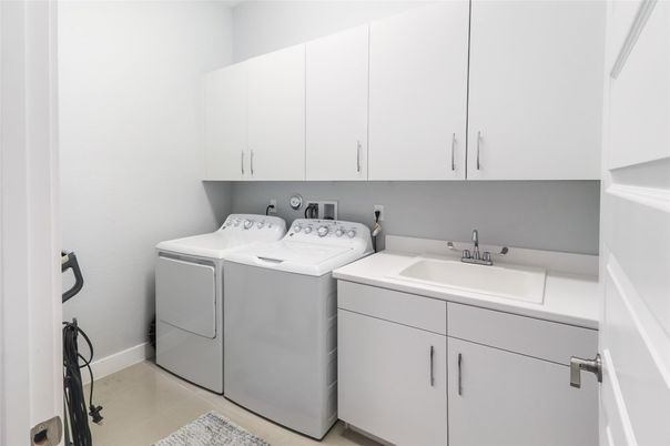 Interior, Washer