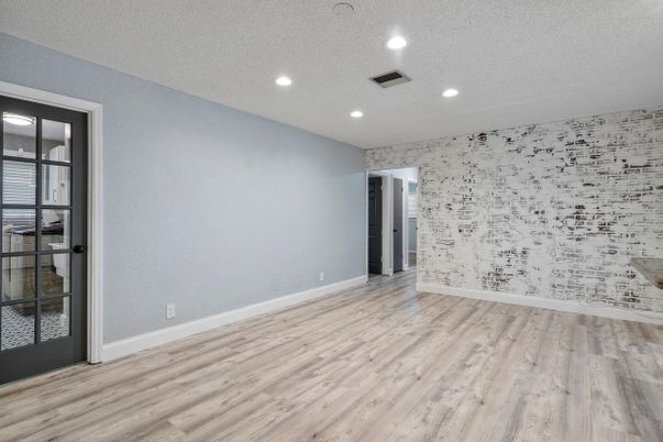 Empty room, Interior, Recessed Lighting, Wood Texture Flooring