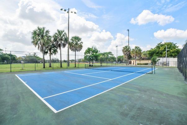 Exterior, Tennis Courts