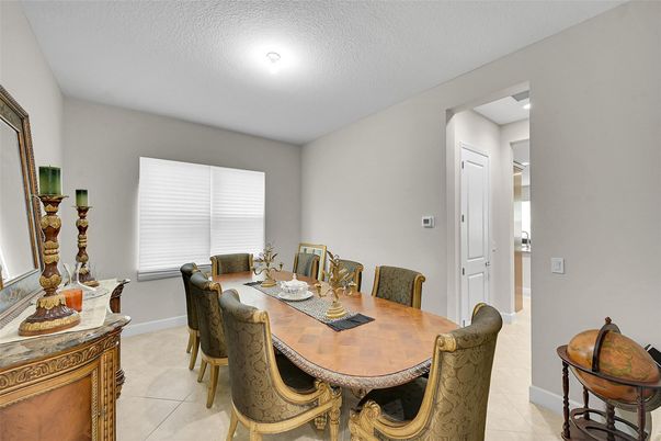 Dining room, Interior, Recessed Lighting