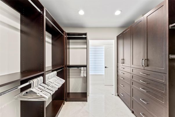Interior, Recessed Lighting, Walk-in Closets