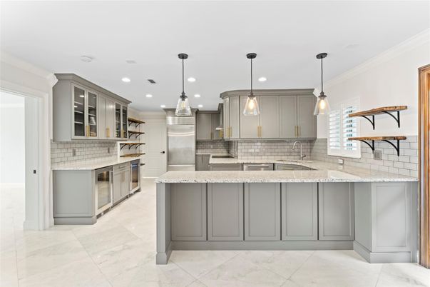 Interior, Kitchen, Pendant Lights, Recessed Lighting, Stainless Steel Appliances