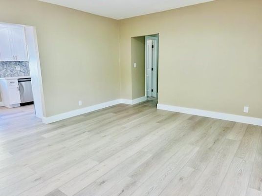 Empty room, Interior, Kitchen, Wood Texture Flooring