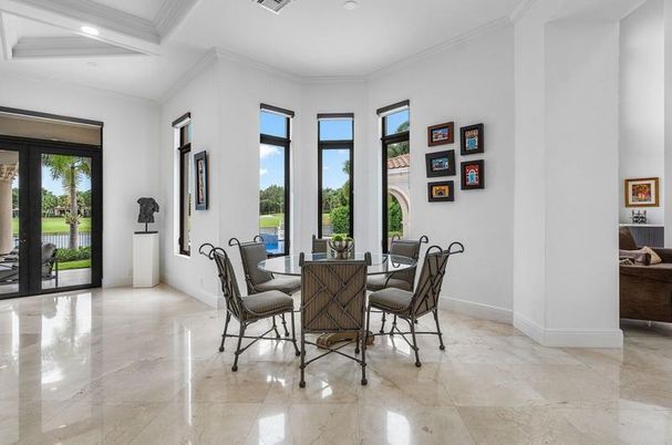 Dining room, Interior, Recessed Lighting