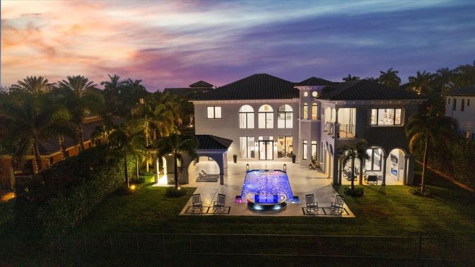 Backyard, Exterior, Facade, Mediterranean