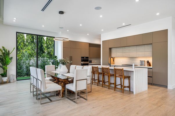 Dining room, Interior, Kitchen, Pendant Lights, Recessed Lighting, Wood Texture Flooring