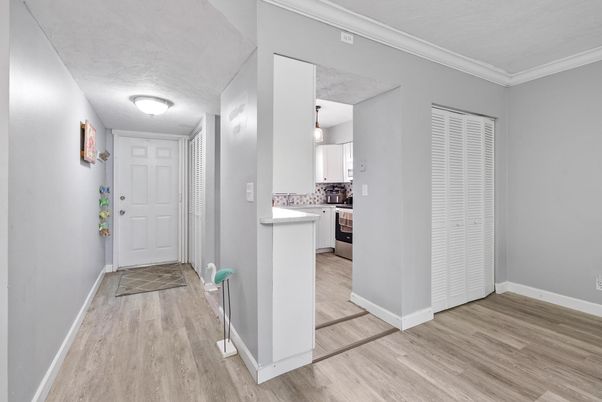 Interior, Kitchen, Pendant Lights, Wood Texture Flooring
