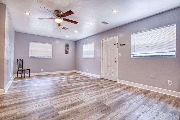 Empty room, Interior, Recessed Lighting, Wood Texture Flooring