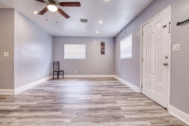Empty room, Interior, Recessed Lighting, Wood Texture Flooring