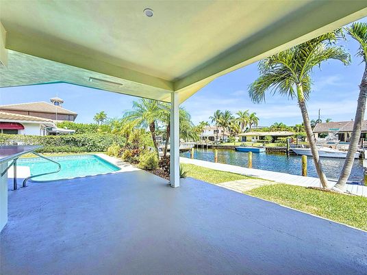 Exterior, Pool, Water