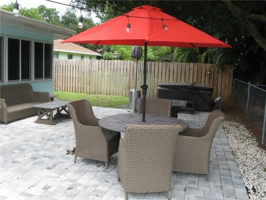 Exterior, Hot Tub