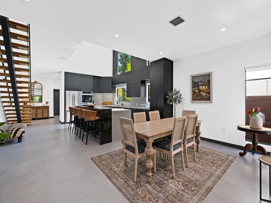 Dining room, Interior, Kitchen, Recessed Lighting, Stainless Steel Appliances
