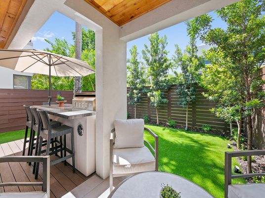 Backyard, Exterior