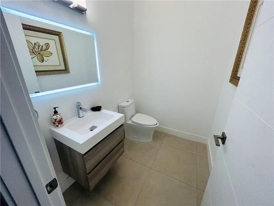 Bathroom, Interior
