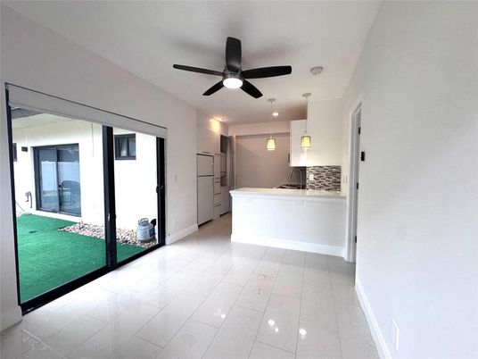 Interior, Kitchen, Pendant Lights, Recessed Lighting