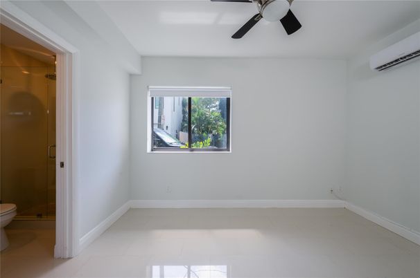 Bathroom, Empty room, Interior