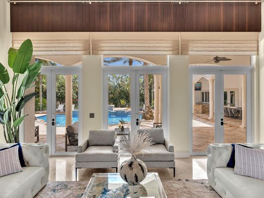 Interior, Living room, Sun Room, Water