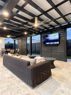 Exterior, Recessed Lighting