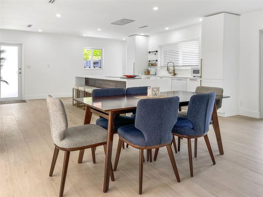 Dining room, Interior, Kitchen, Recessed Lighting, Wood Texture Flooring