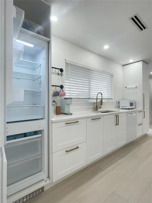 Interior, Kitchen, Recessed Lighting, Wood Texture Flooring