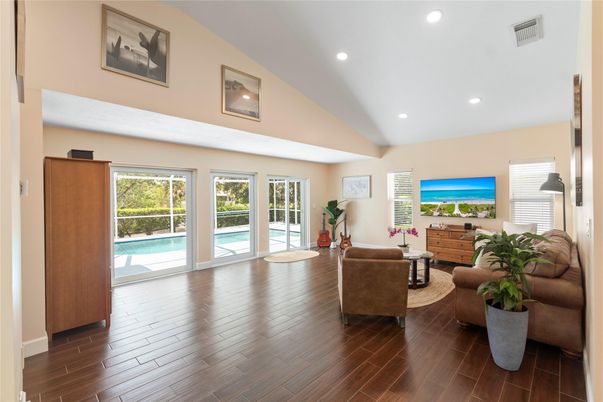 Interior, Living room, Recessed Lighting, Wood Texture Flooring