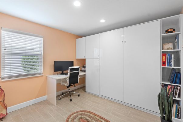 Home Office, Interior, Recessed Lighting, Wood Texture Flooring