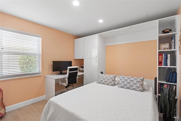 Bedroom, Home Office, Interior, Recessed Lighting, Wood Texture Flooring