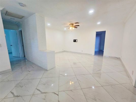 Empty room, Interior, Marble, Recessed Lighting