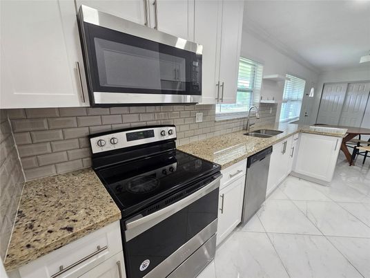 Dining room, Interior, Kitchen, Marble, Stainless Steel Appliances