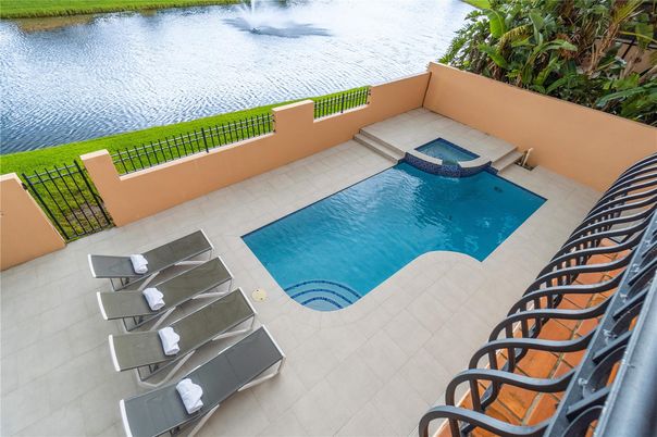 Exterior, Pool, Water