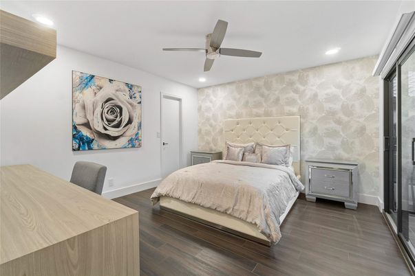 Bedroom, Interior, Recessed Lighting, Wood Texture Flooring