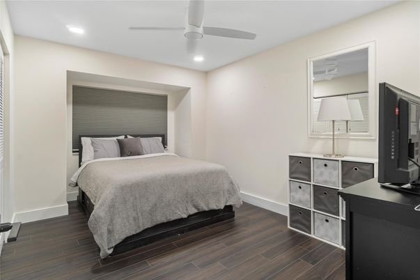 Bedroom, Interior, Recessed Lighting, Wood Texture Flooring