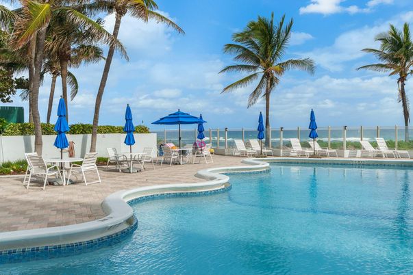 Exterior, Pool, Water