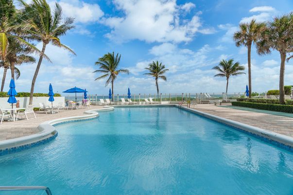 Exterior, Pool, Water
