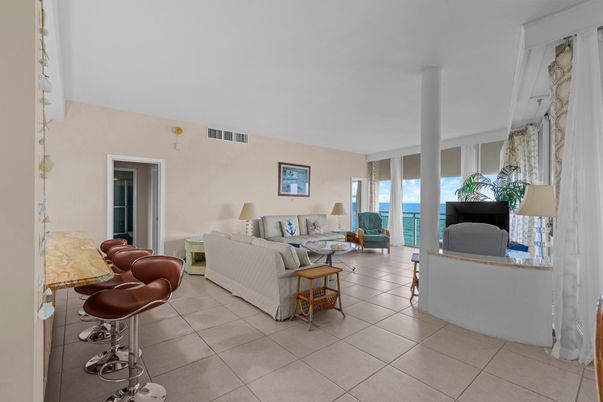 Interior, Living room, Water